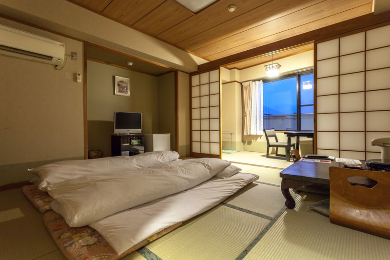 Japan Youth Travel enjoys a traditional stay at a Ryokan, experiencing true Japanese hospitality.